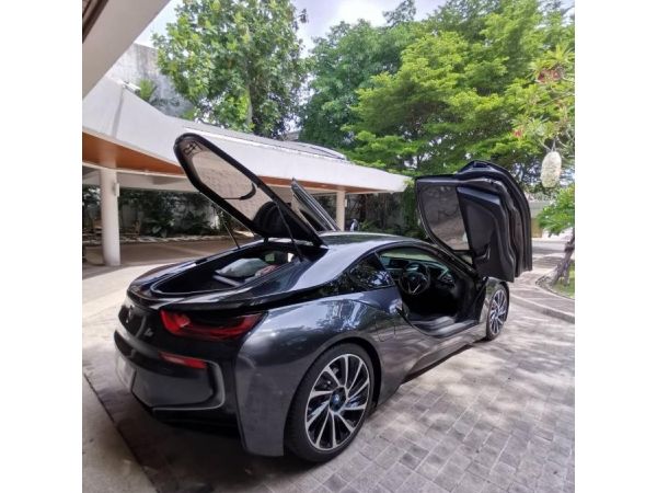 BMW i8 Coupe 2015 รูปที่ 2